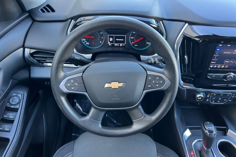 Chevrolet Traverse Vehicle Full-screen Gallery Image 14
