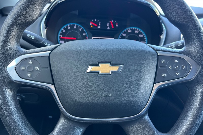 Chevrolet Traverse Vehicle Full-screen Gallery Image 24
