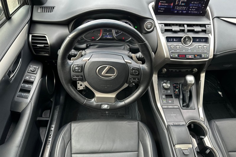 Lexus NX Vehicle Full-screen Gallery Image 14