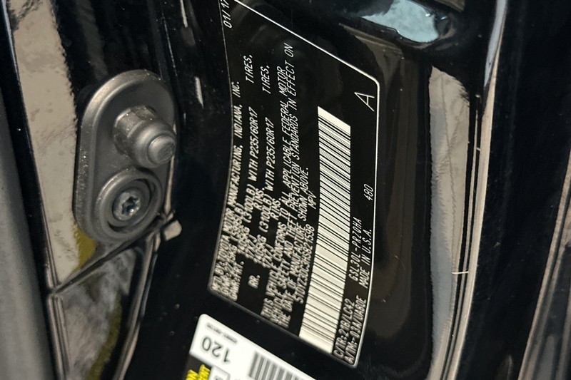 Toyota Sienna Vehicle Full-screen Gallery Image 30