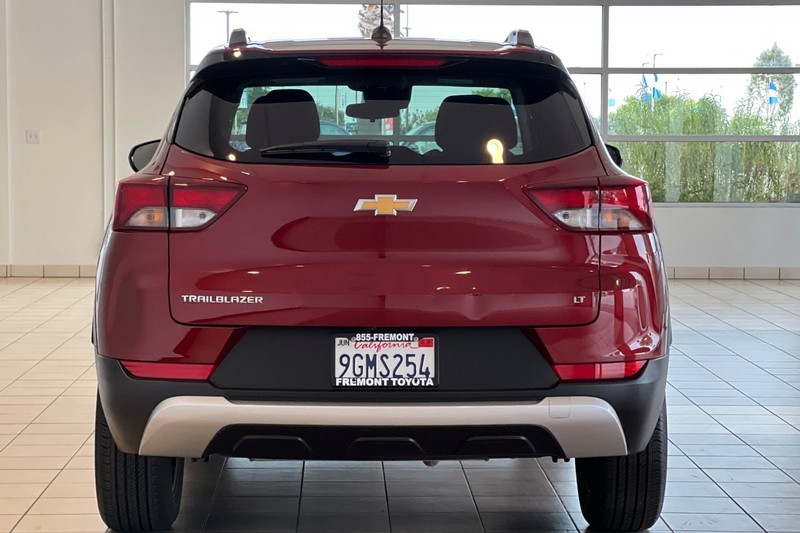 Chevrolet Trailblazer Vehicle Full-screen Gallery Image 05