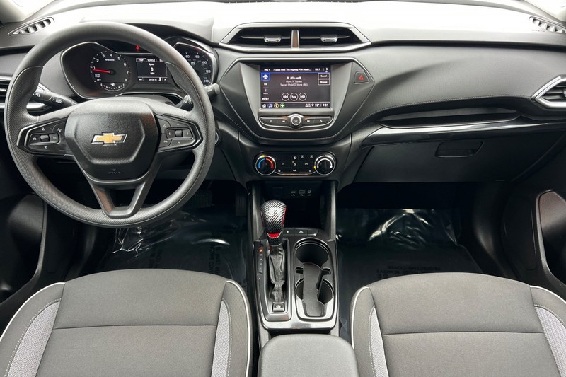 Chevrolet Trailblazer Vehicle Full-screen Gallery Image 13