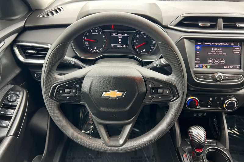 Chevrolet Trailblazer Vehicle Full-screen Gallery Image 14