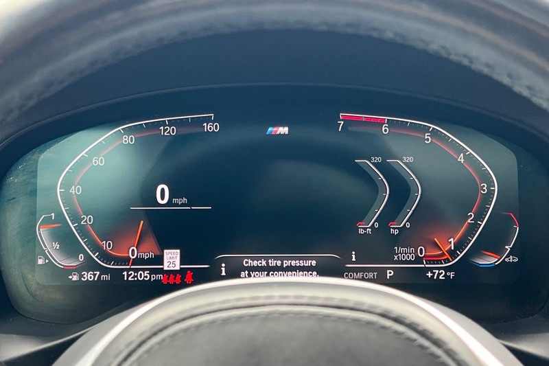 BMW X3 Vehicle Full-screen Gallery Image 25