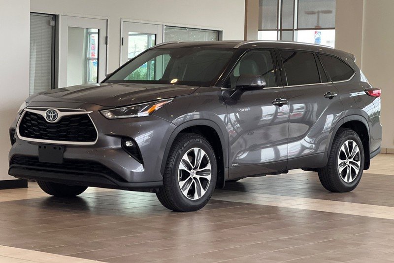 Toyota Highlander Hybrid Vehicle Full-screen Gallery Image 08