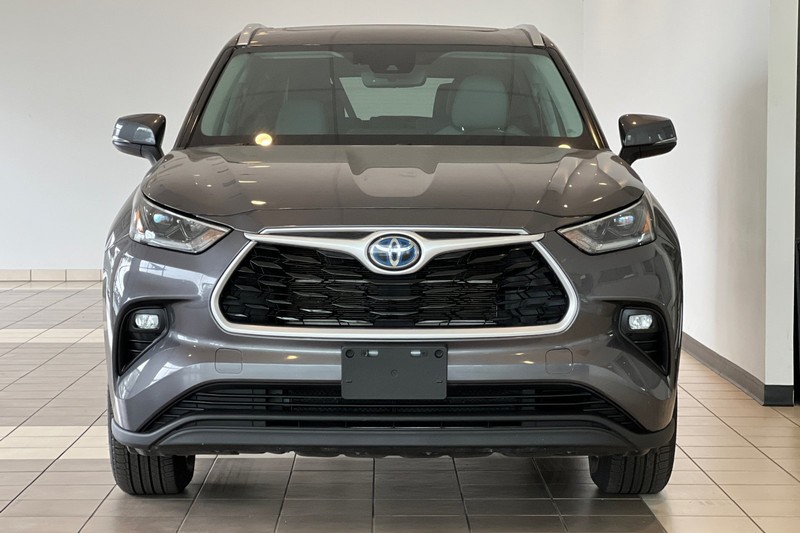 Toyota Highlander Hybrid Vehicle Full-screen Gallery Image 09
