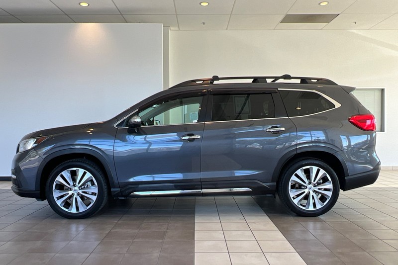 Subaru Ascent Vehicle Full-screen Gallery Image 07