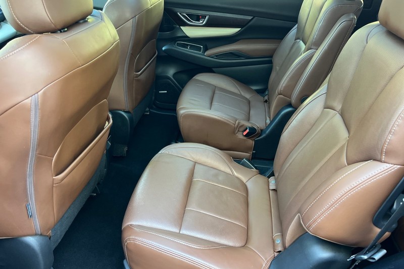 Subaru Ascent Vehicle Full-screen Gallery Image 11