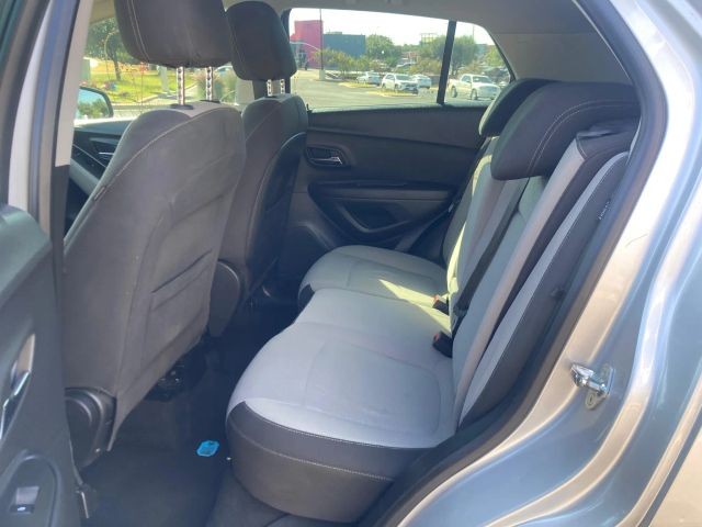 Chevrolet Trax Vehicle Full-screen Gallery Image 10