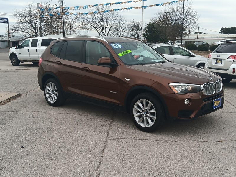 2017 BMW X3 sDrive28i's photo