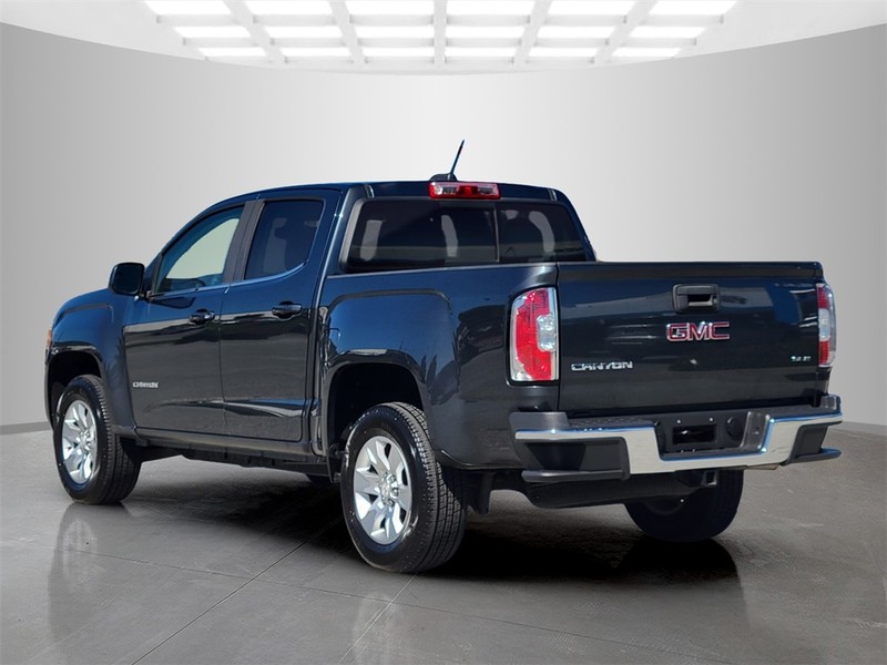 GMC Canyon Vehicle Full-screen Gallery Image 07