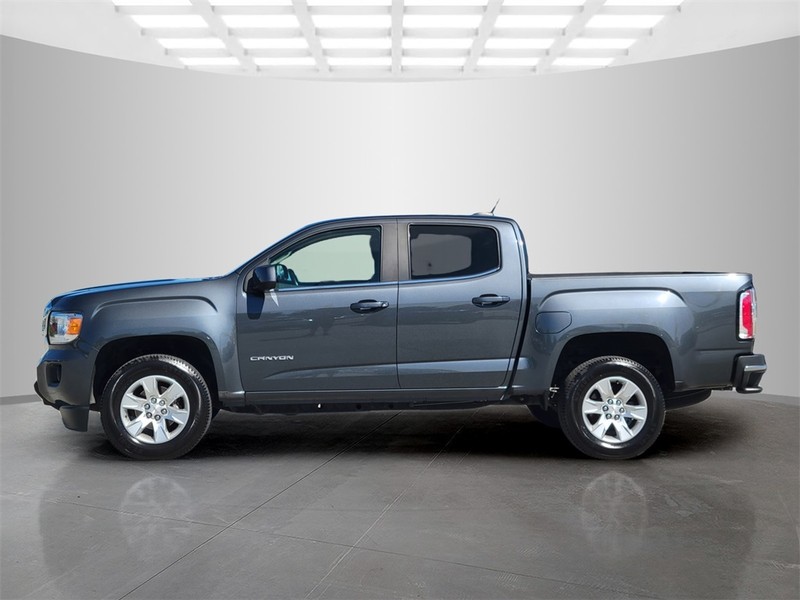 GMC Canyon Vehicle Full-screen Gallery Image 08