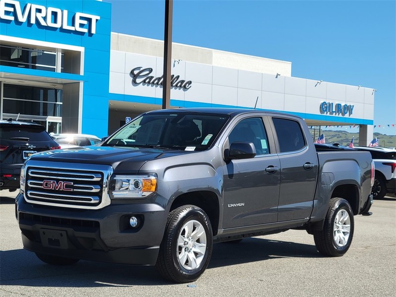 GMC Canyon Vehicle Full-screen Gallery Image 09