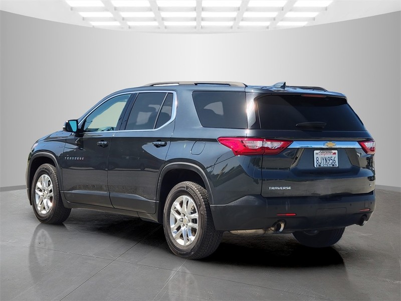Chevrolet Traverse Vehicle Full-screen Gallery Image 06
