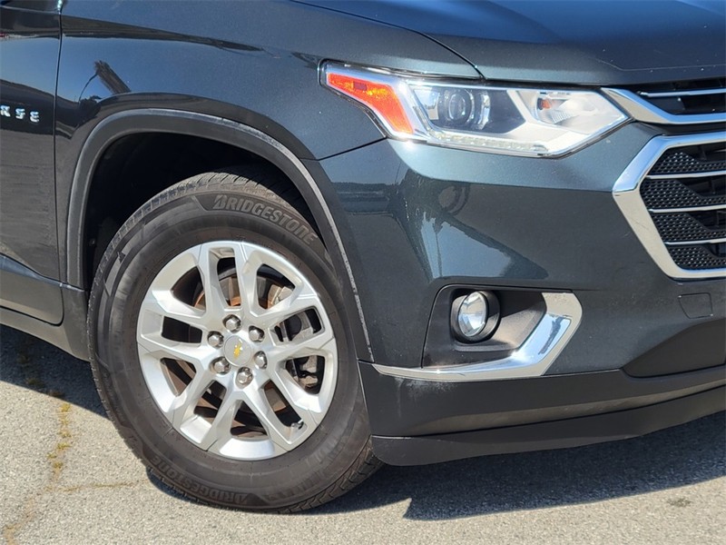 Chevrolet Traverse Vehicle Full-screen Gallery Image 09