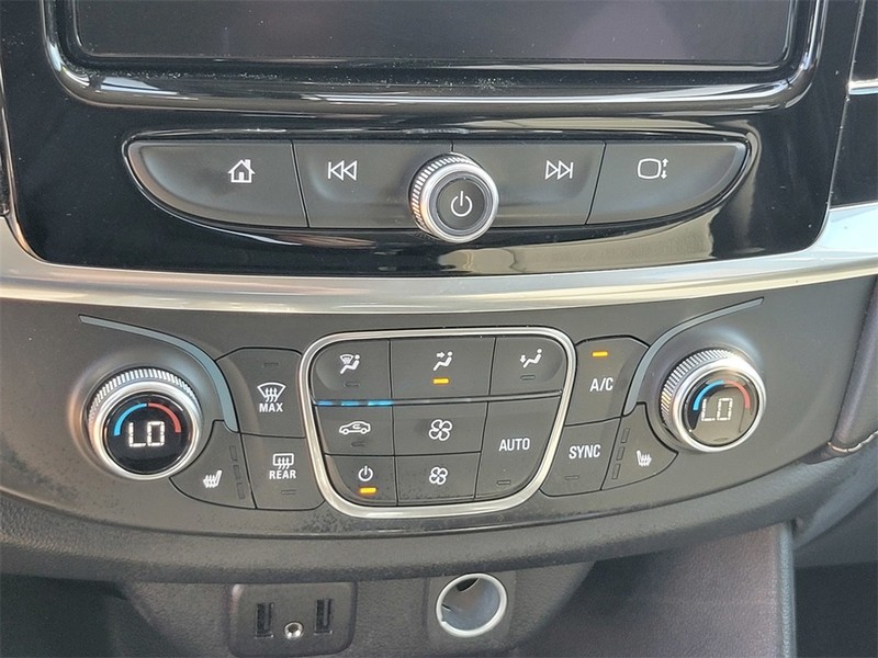 Chevrolet Traverse Vehicle Full-screen Gallery Image 19
