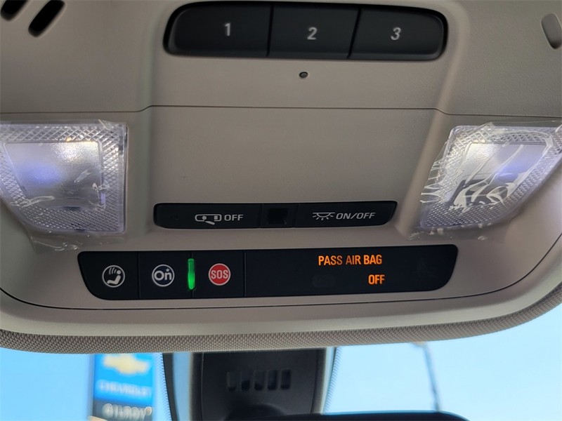 Chevrolet Traverse Vehicle Full-screen Gallery Image 29