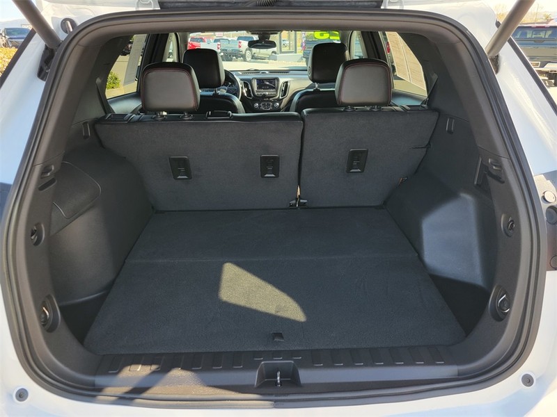 Chevrolet Equinox Vehicle Full-screen Gallery Image 30