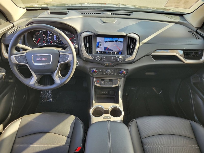 GMC Terrain Vehicle Full-screen Gallery Image 14