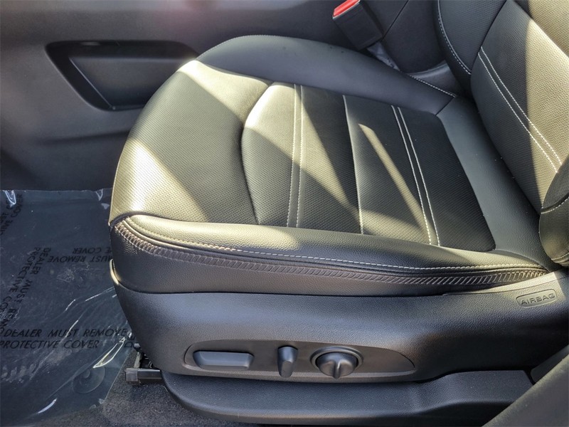 GMC Terrain Vehicle Full-screen Gallery Image 17