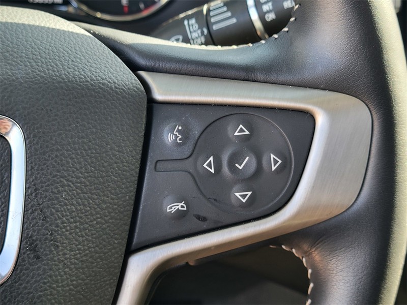 GMC Terrain Vehicle Full-screen Gallery Image 23