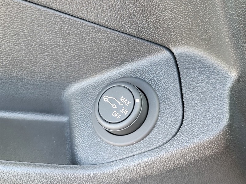 GMC Terrain Vehicle Full-screen Gallery Image 28