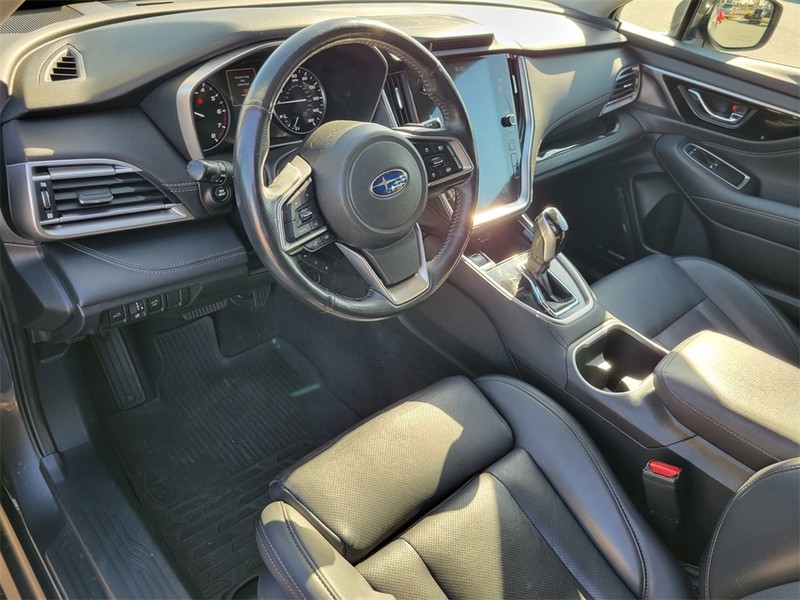 Subaru Outback Vehicle Full-screen Gallery Image 10