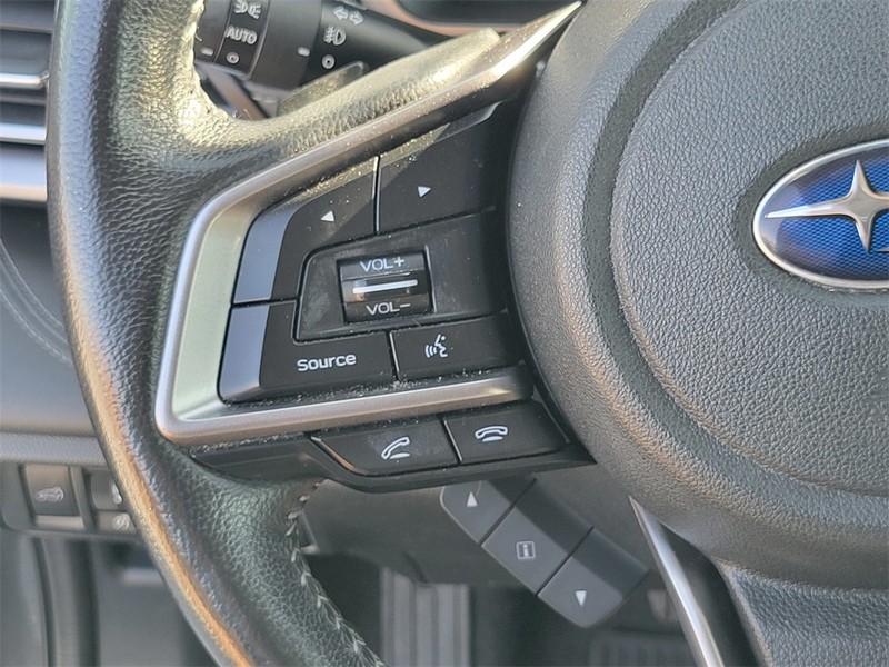 Subaru Outback Vehicle Full-screen Gallery Image 24