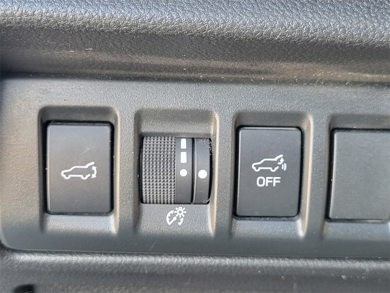 Subaru Outback Vehicle Full-screen Gallery Image 25