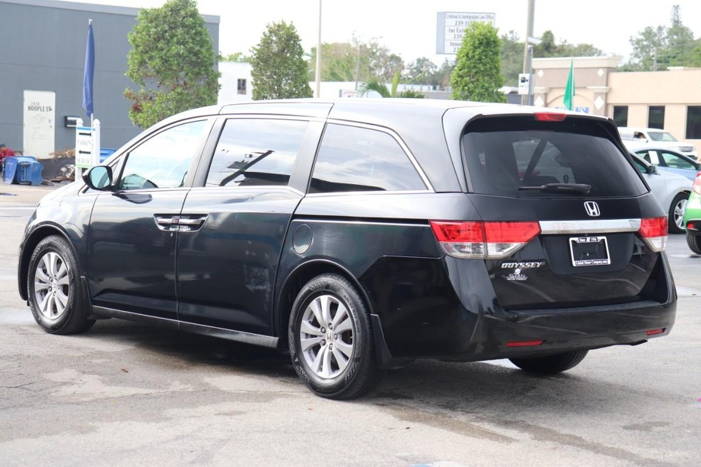 Honda Odyssey Vehicle Full-screen Gallery Image 06
