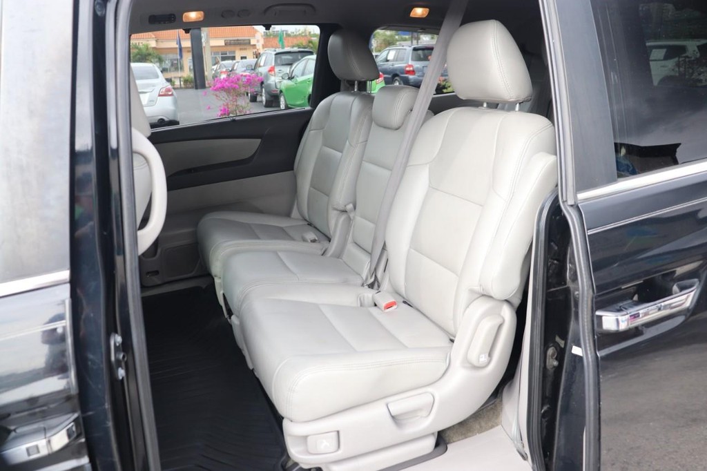 Honda Odyssey Vehicle Full-screen Gallery Image 21