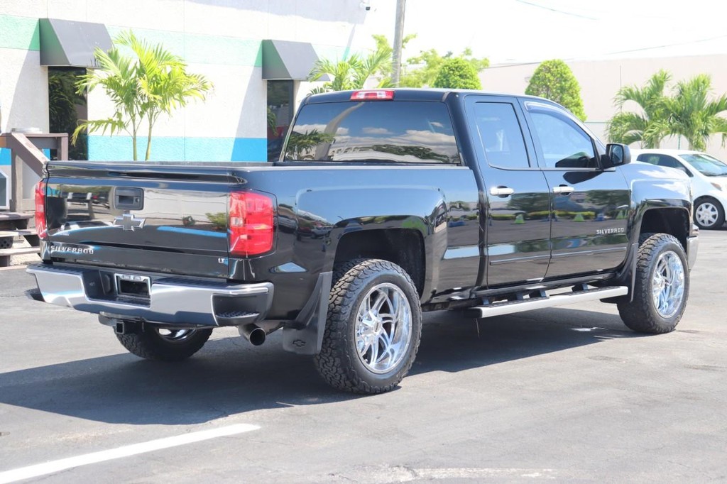 Chevrolet Silverado 1500 Vehicle Full-screen Gallery Image 08