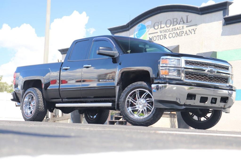 Chevrolet Silverado 1500 Vehicle Full-screen Gallery Image 26