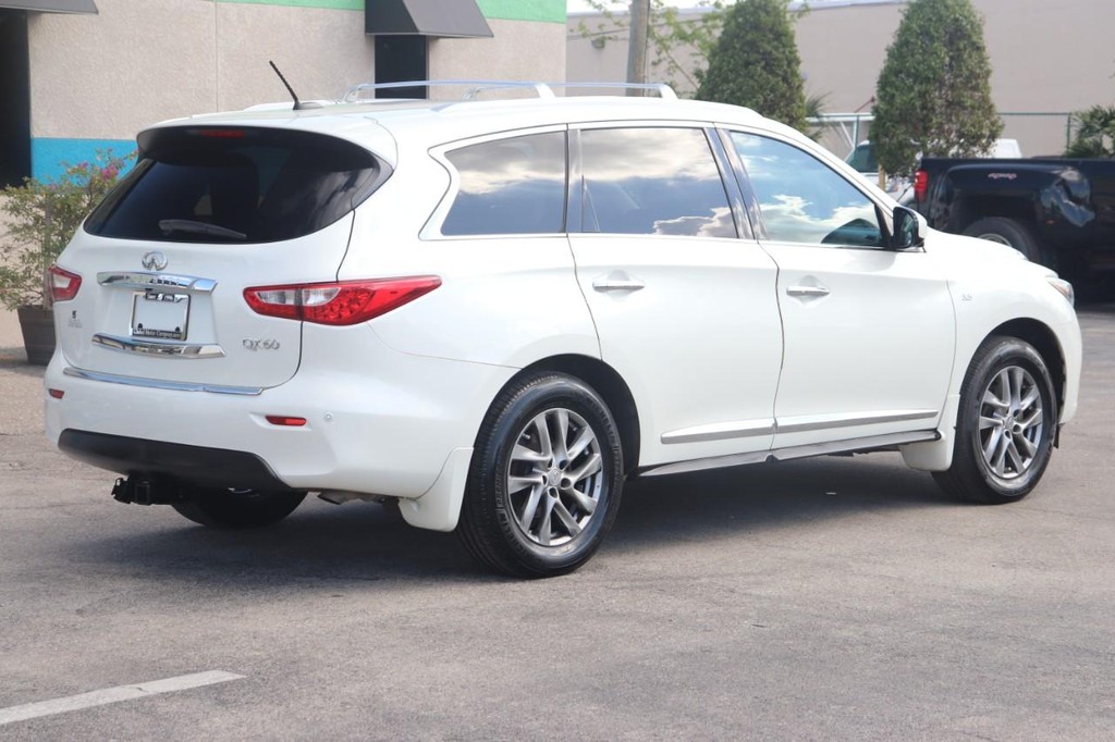 INFINITI QX60 Vehicle Full-screen Gallery Image 08