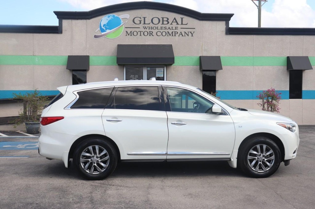INFINITI QX60 Vehicle Full-screen Gallery Image 09