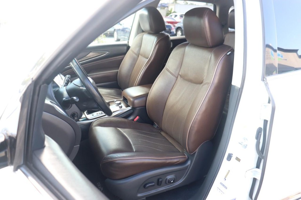 INFINITI QX60 Vehicle Full-screen Gallery Image 13