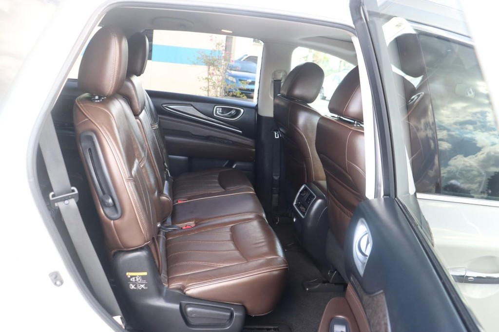 INFINITI QX60 Vehicle Full-screen Gallery Image 19
