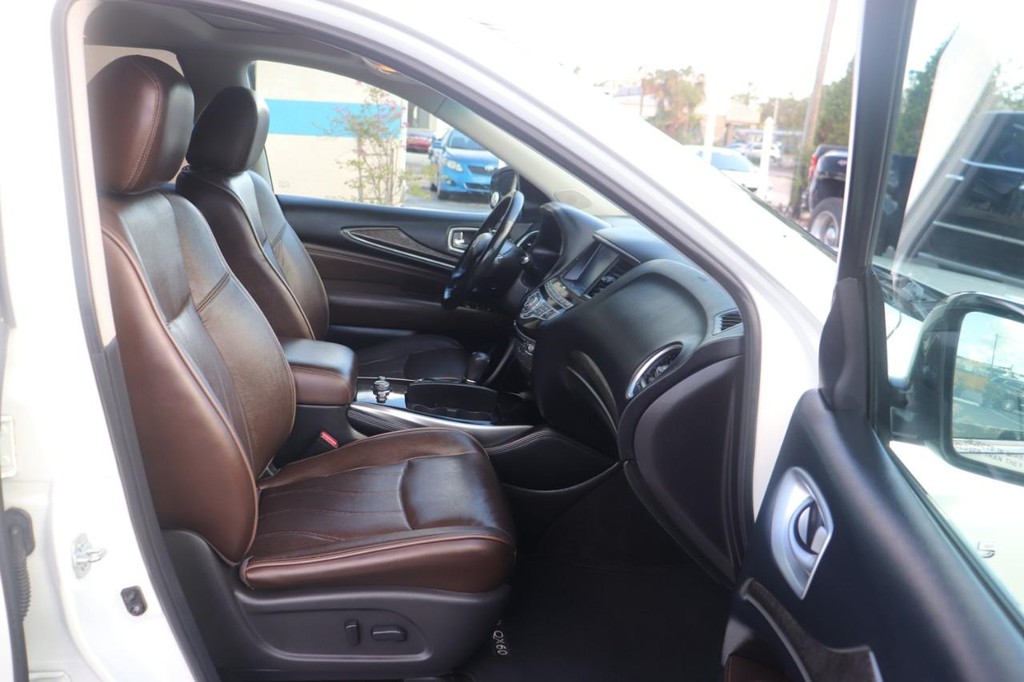 INFINITI QX60 Vehicle Full-screen Gallery Image 22