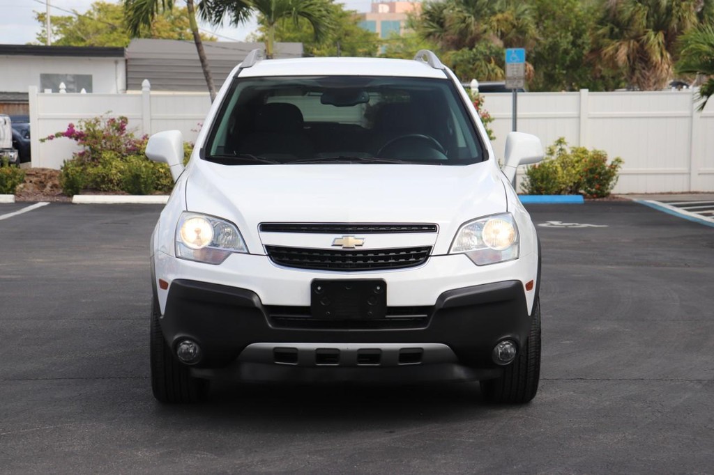 Chevrolet Captiva Sport Fleet Vehicle Full-screen Gallery Image 02