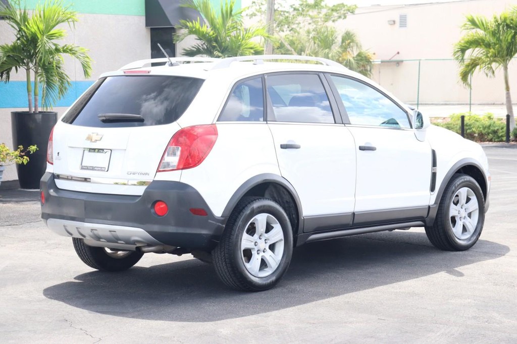 Chevrolet Captiva Sport Fleet Vehicle Full-screen Gallery Image 08