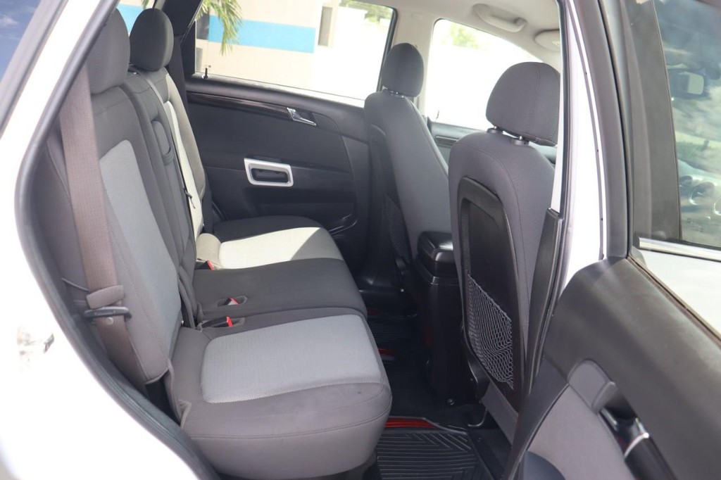 Chevrolet Captiva Sport Fleet Vehicle Full-screen Gallery Image 19