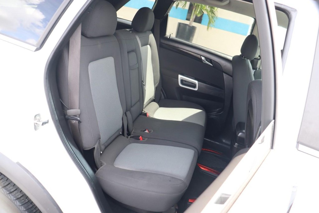 Chevrolet Captiva Sport Fleet Vehicle Full-screen Gallery Image 20