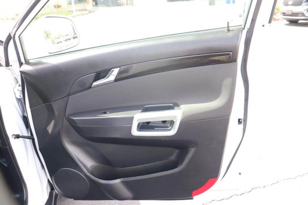 Chevrolet Captiva Sport Fleet Vehicle Full-screen Gallery Image 21