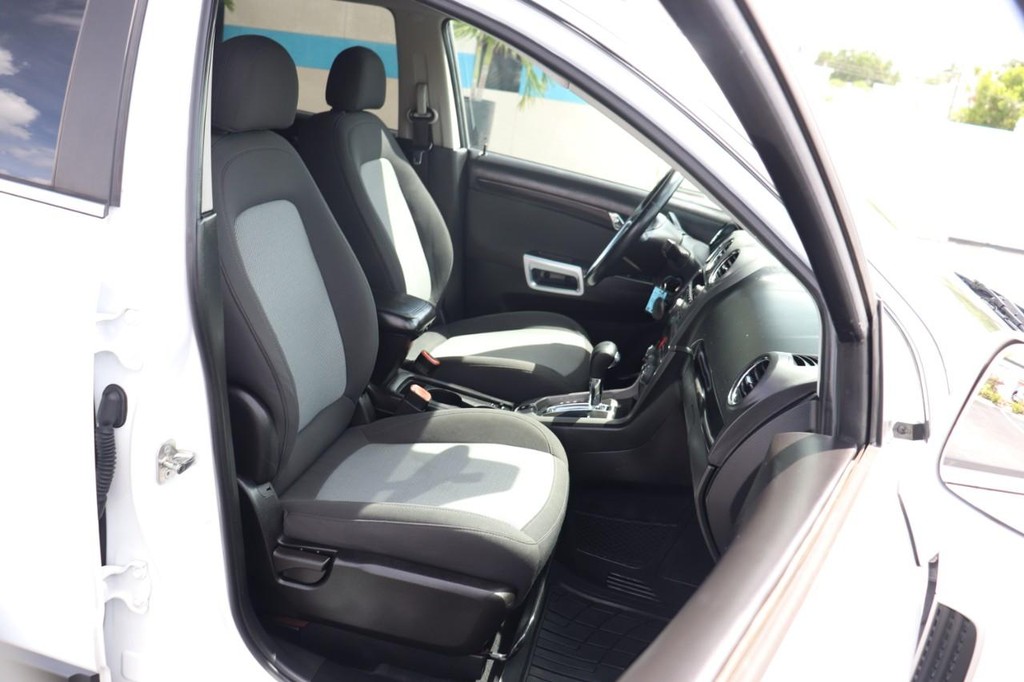 Chevrolet Captiva Sport Fleet Vehicle Full-screen Gallery Image 23