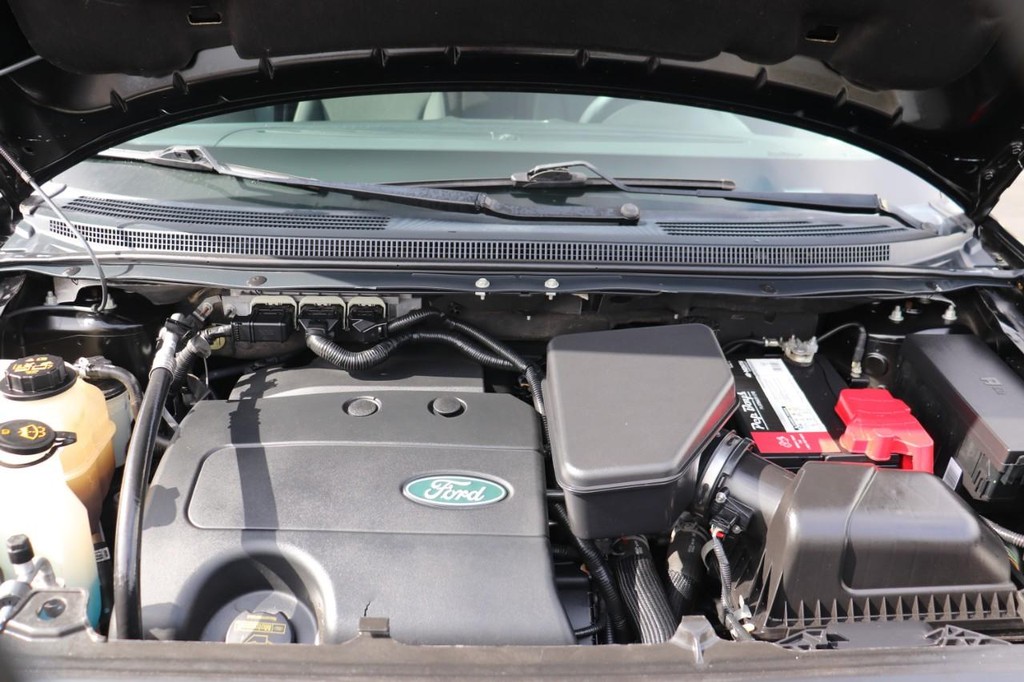 Ford Edge Vehicle Full-screen Gallery Image 10