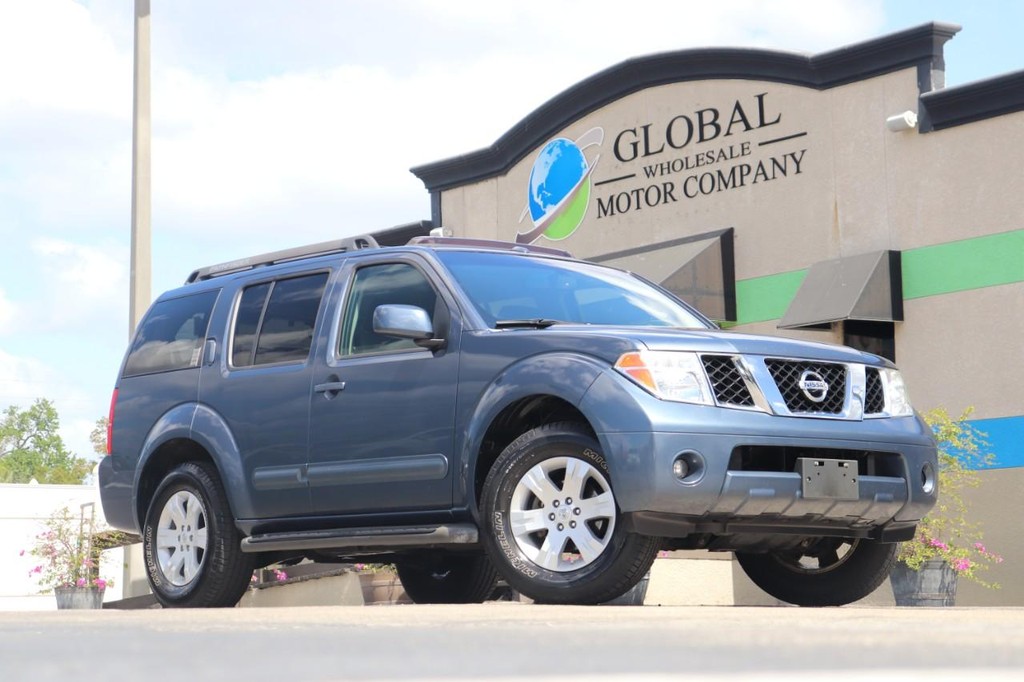 Nissan Pathfinder Vehicle Full-screen Gallery Image 27