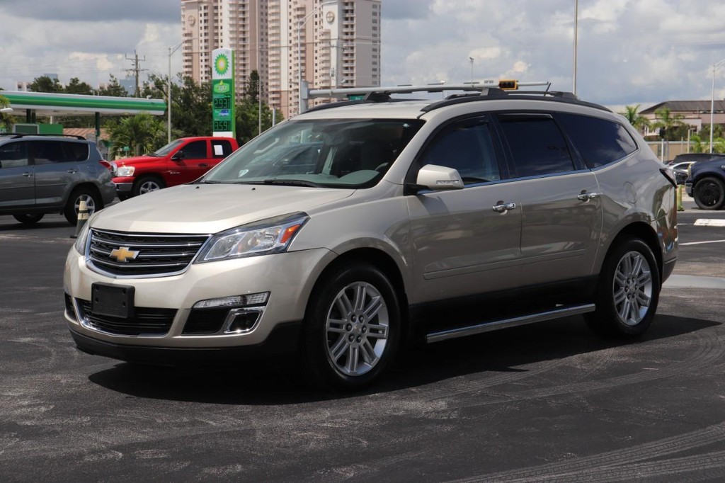 Chevrolet Traverse Vehicle Full-screen Gallery Image 03