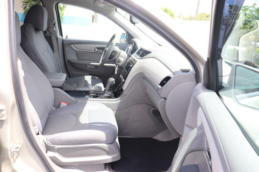 Chevrolet Traverse Vehicle Full-screen Gallery Image 22