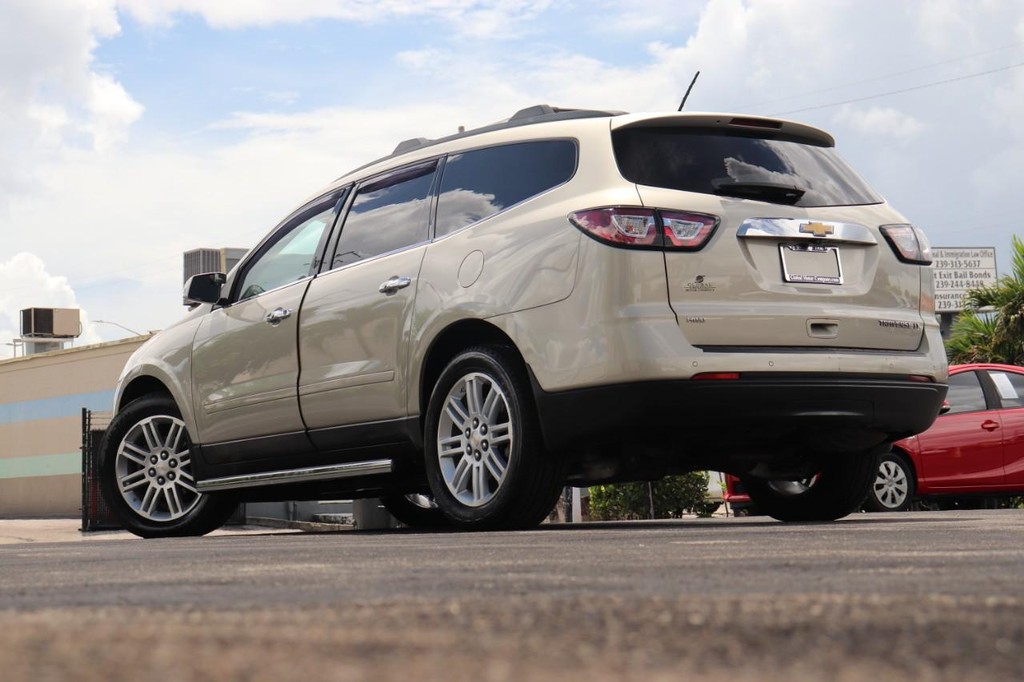 Chevrolet Traverse Vehicle Full-screen Gallery Image 28