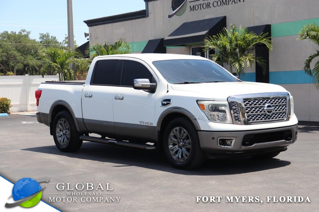 2017 Nissan Titan Platinum Reserve 4X2 Crew Cab's photo